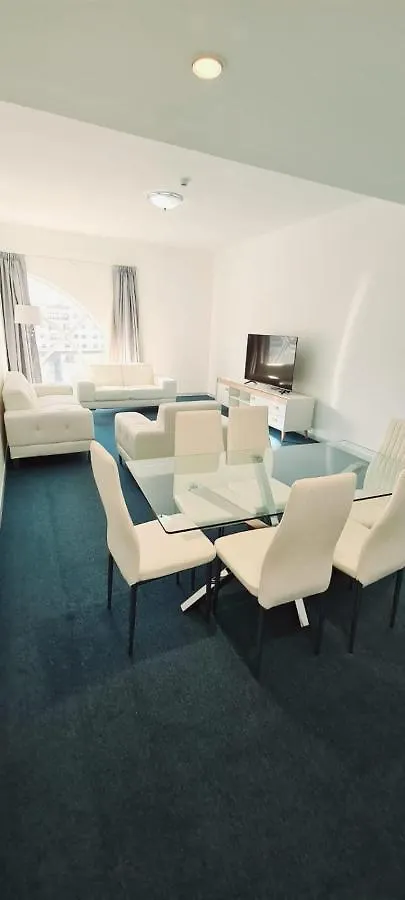 Havana Holiday Homes In Al Garhoud Dubai Apartment