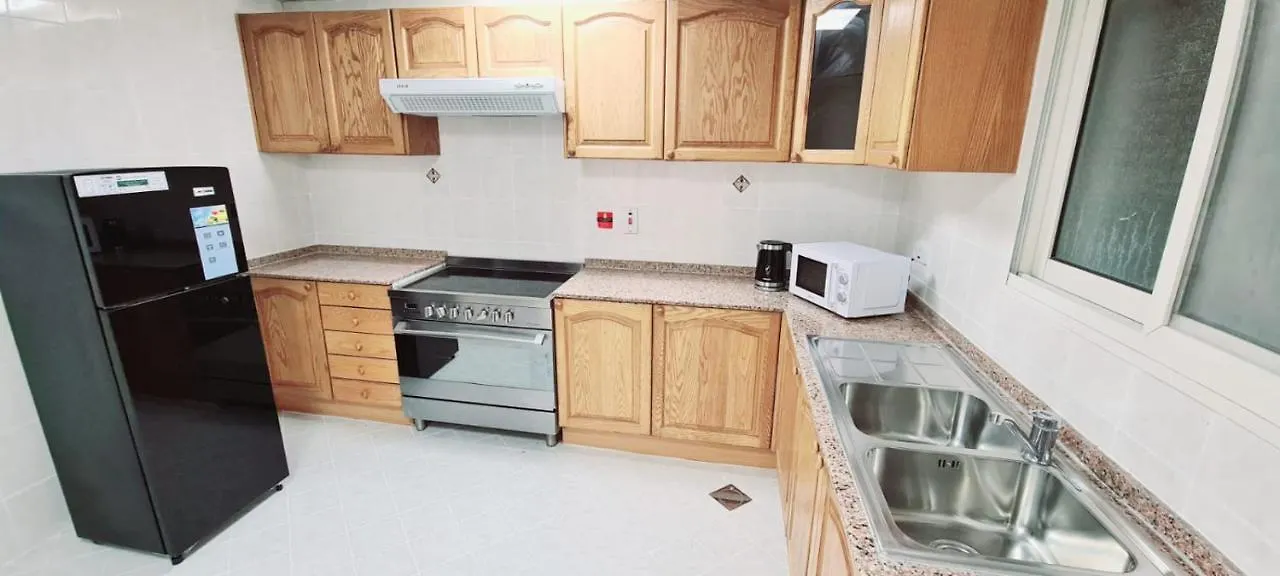 Havana Holiday Homes In Al Garhoud Dubai Apartment